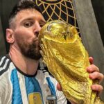 messi avec la coupe du monde