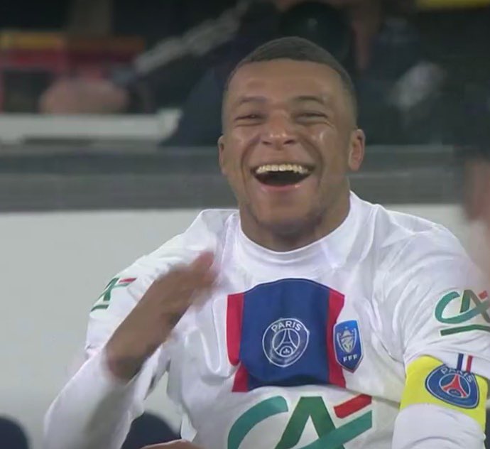 Mbappé capitaine PSG