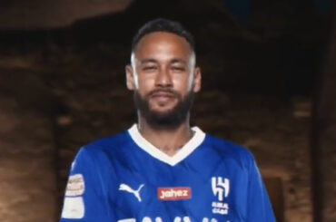 Neymar avec le maillot de Al-Hilal