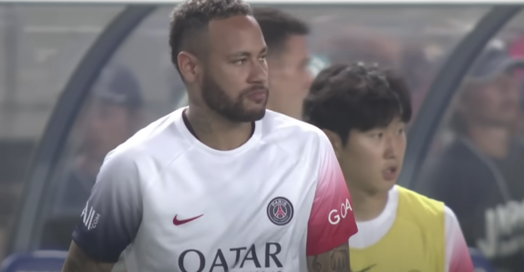 Neymar and Lee Kang-In